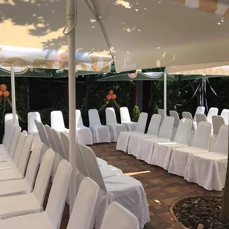 Barna Bar Etterem&resting Place Konukevi *