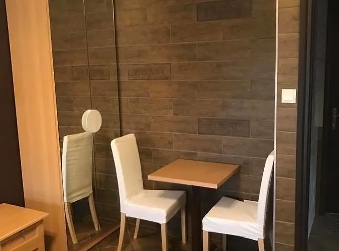 Barna Bár Motel&apartman Vendégház
